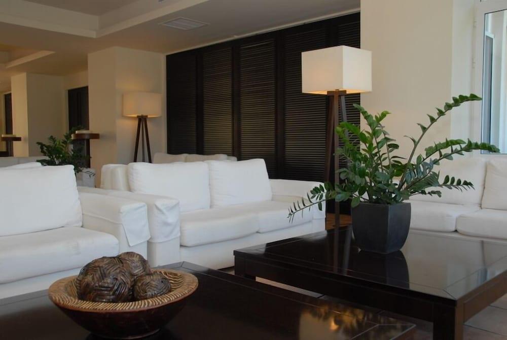 Bitzaro Grande Hotel & Suites Kalamákion Extérieur photo