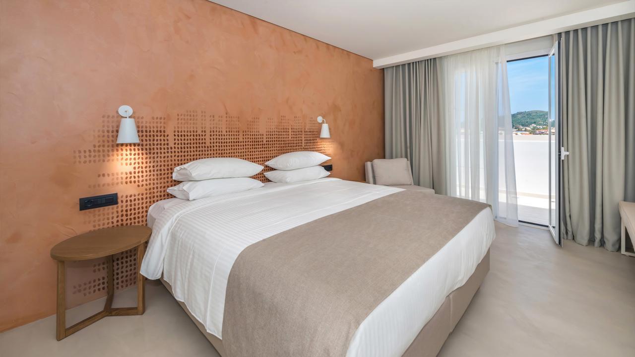 Bitzaro Grande Hotel & Suites Kalamákion Extérieur photo